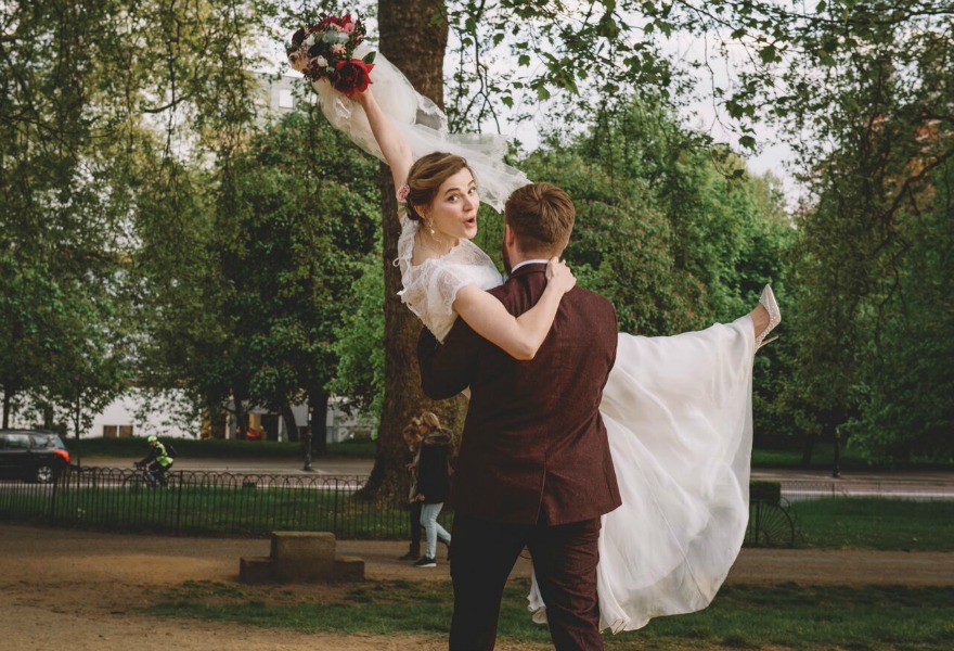 Bride and groom Kristina and Max's Real Wedding at Westminter Abbey | Confetti.co.uk