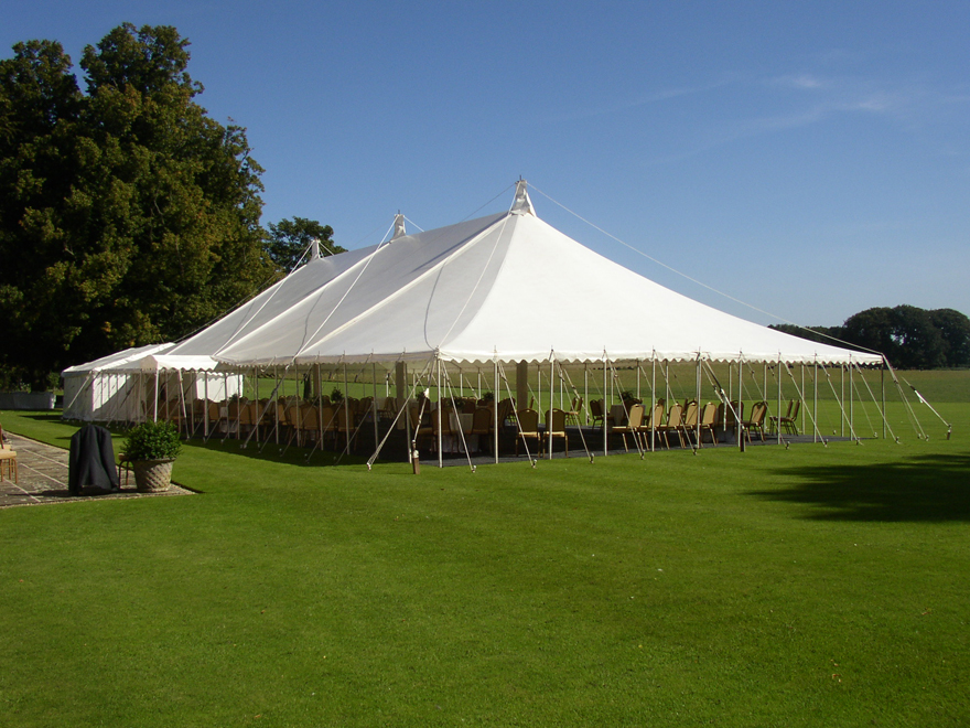 Summer Outdoor Wedding Marquee | Confetti.co.uk