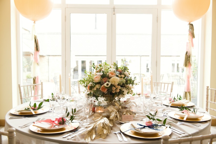 Wedding breakfast place setting Amanda Foreman Photography | Confetti.co.uk