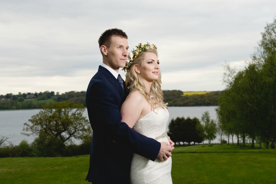 Bride and groom by Amanda Foreman Photography | Confetti.co.uk