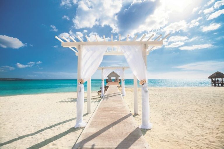 Sandals South Coast Jamaica wedding chapel | Confetti.co.uk