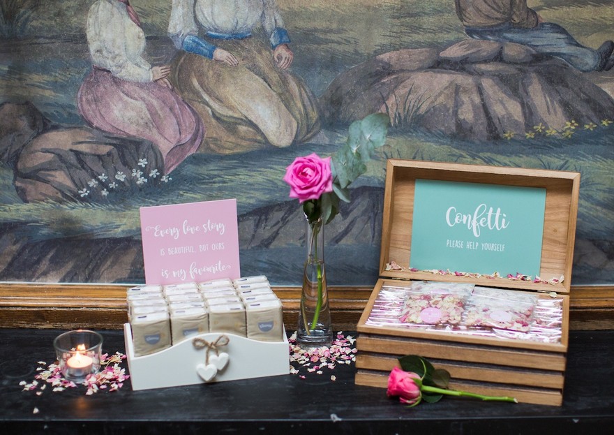 Stylish Wedding at Clevedon Hall | Confetti.co.uk