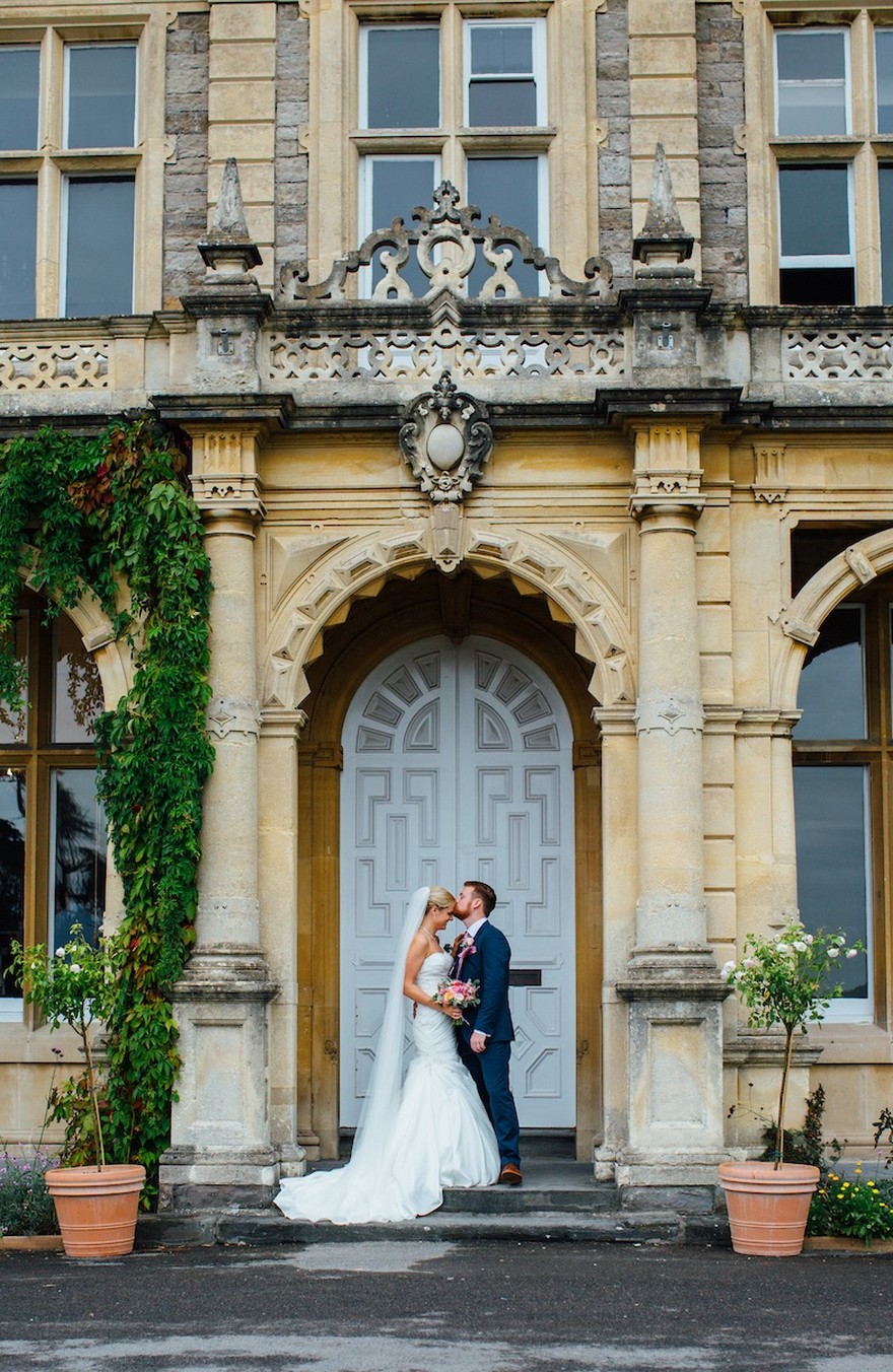 Stylish Wedding at Clevedon Hall | Confetti.co.uk