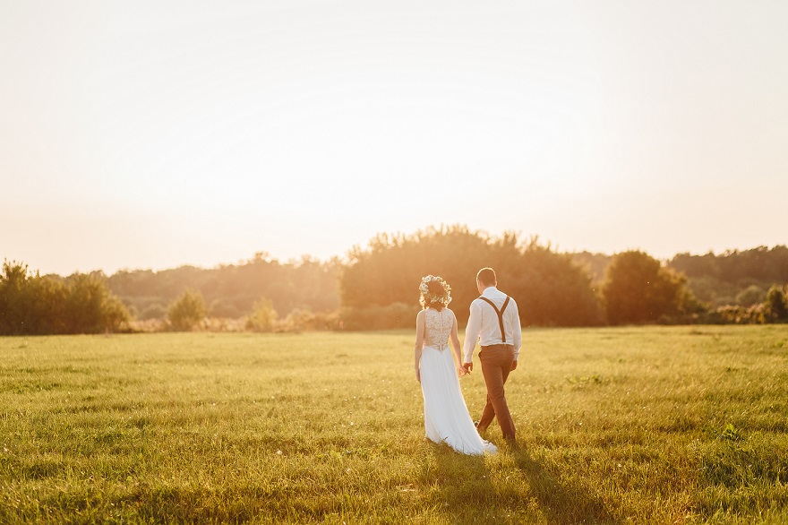 Bride and Groom's outdoor Wedding at Careys Manor | Confetti.co.uk