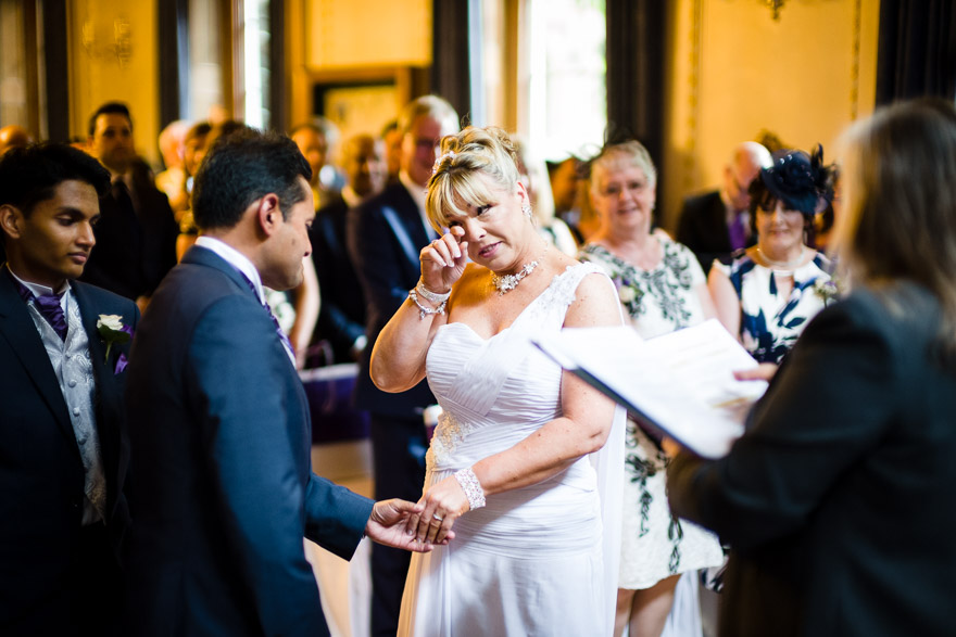 Elizabeth and Pinak’s wedding by Douglas Fry Photography | Confetti.couk