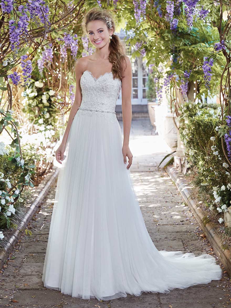 Faye by Rebecca Ingram at Maggie Sottero Designs | Confetti.co.uk