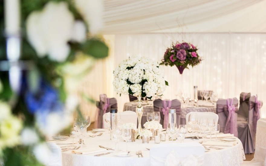 Luxury weddings at Carberry Tower Scotland | Confetti.co.uk