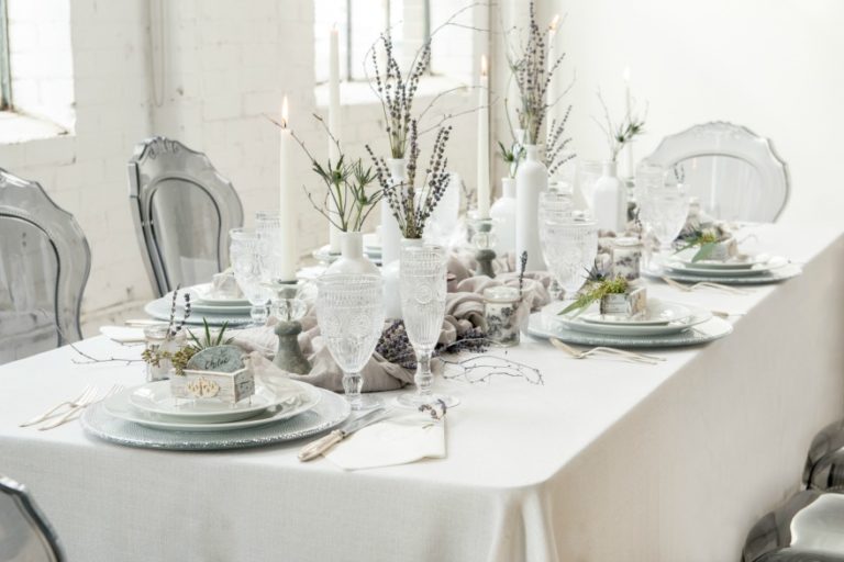 Winter wedding table | Confetti.co.uk