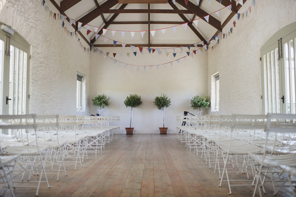 Shilstone Rustic Vintage White Barn Wedding Ceremony by Rik Pennington Photography | Confetti.co.uk