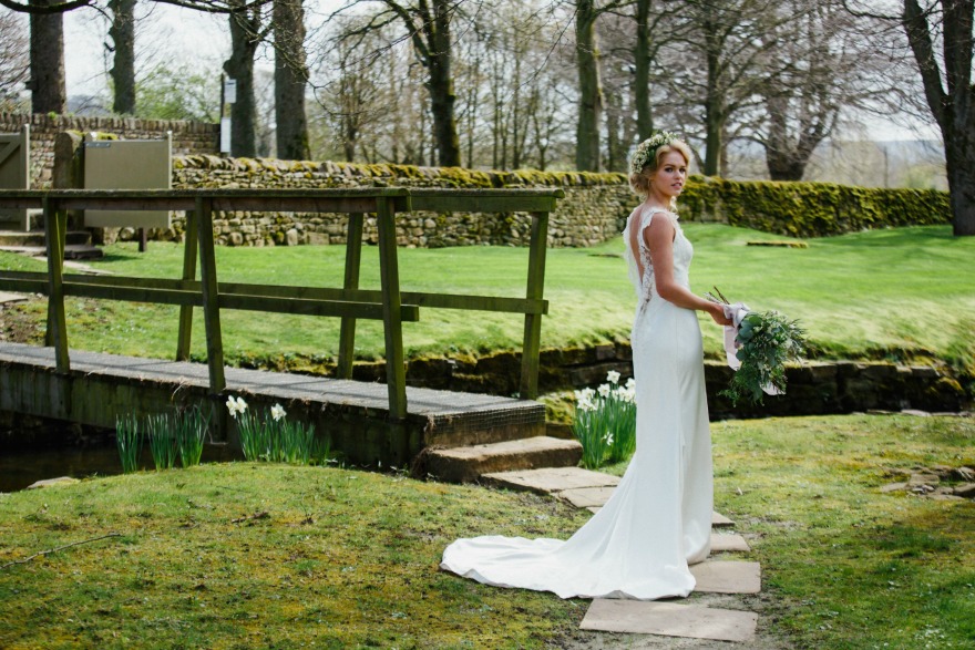 Spring wedding Ideas at the Devonshire Arms Hotel by Suzy Mitchell | Confetti.co.uk