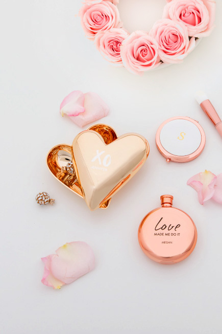 Personalised Gold Modern Heart Jewellery Box Bridesmaid Gift Idea - XO With Etching | Confetti.co.uk