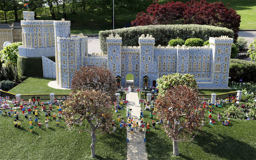 LegoLand Windsor Castle Made From LEGO - Royal Wedding of Prince Harry and Meghan Markle - A Replica of Windsor Castle Has Been Made Out of LEGO | Confetti.co.uk