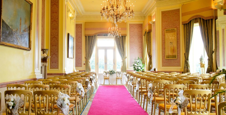 Luxurious wedding venues Stoke Park Bucks | Confetti.co.uk