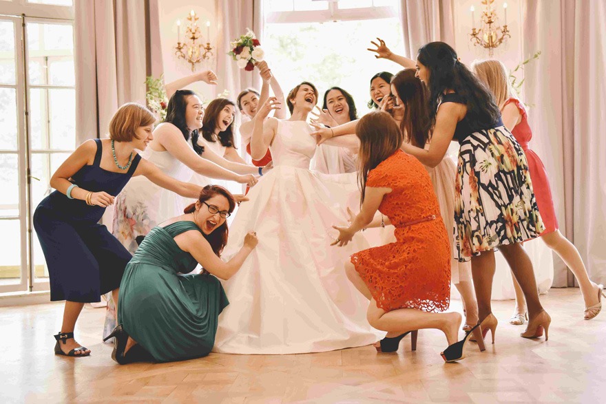 Faux Bridezilla - Funny Bridal Meltdown Wedding Photo by Emma-Jane Photography | Confetti.co.uk