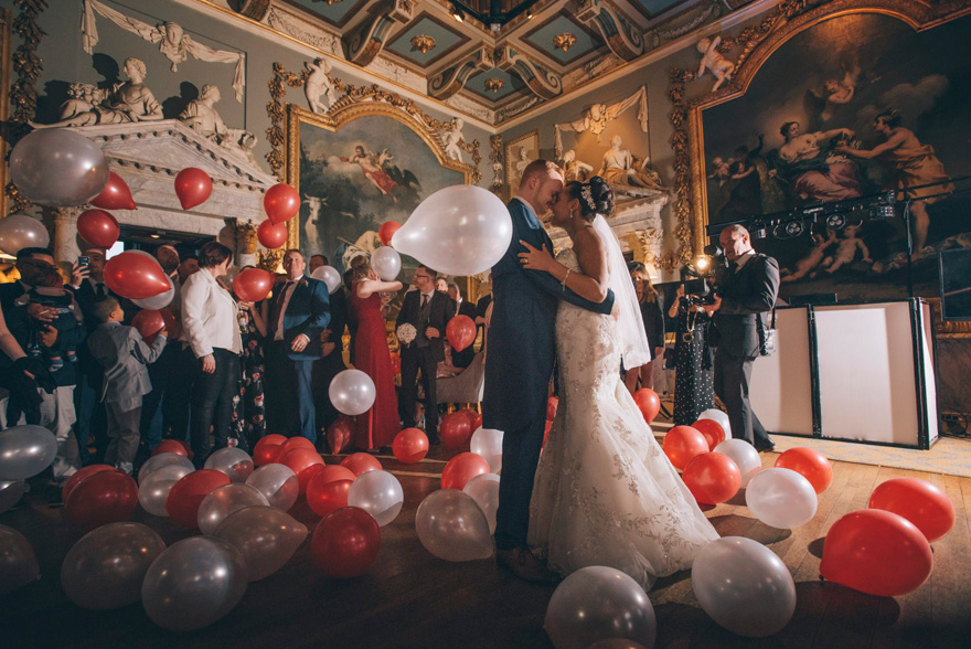 Wedding Reception First Dance Balloon Drop/Balloon Fall by Emma-Jane Photography | Confetti.co.uk