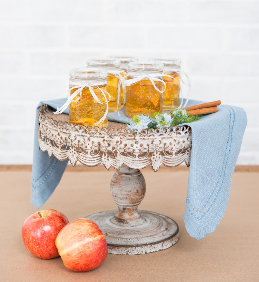 Floral Pressed Glass Mason Jar Favour With Stopper - Autumn Wedding Favour Ideas - Aged Effect Cake Stand | Confetti.co.uk