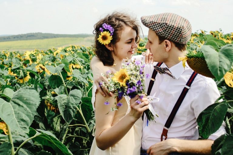 Sunflower bouquets | Confetti.co.uk