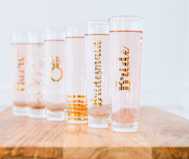 Wedding champagne flutes | Confetti.co.uk