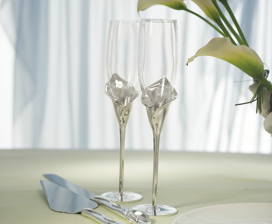 Wedding champagne flutes | Confetti.co.uk