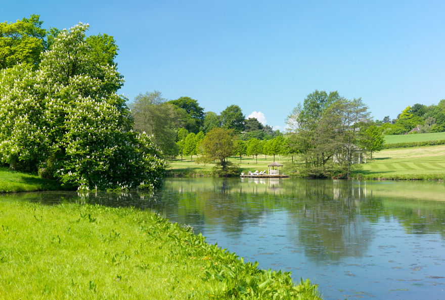 Delamere Manor Lake - Six Acre Lake at Delamere Manor with Jetty | Confetti.co.uk