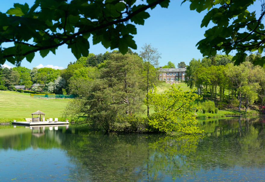 Delamere Manor Lake and Lawns - Cheshire Countryside with Jetty | Confetti.co.uk