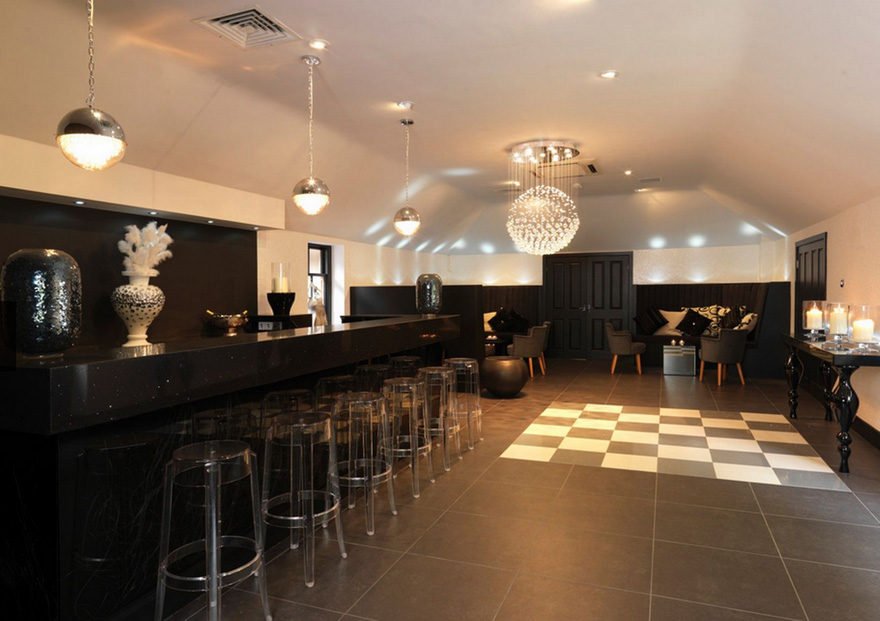 Delamere Manor Reception Room and Bar - Delamere Manor Nightclub | Confetti.co.uk