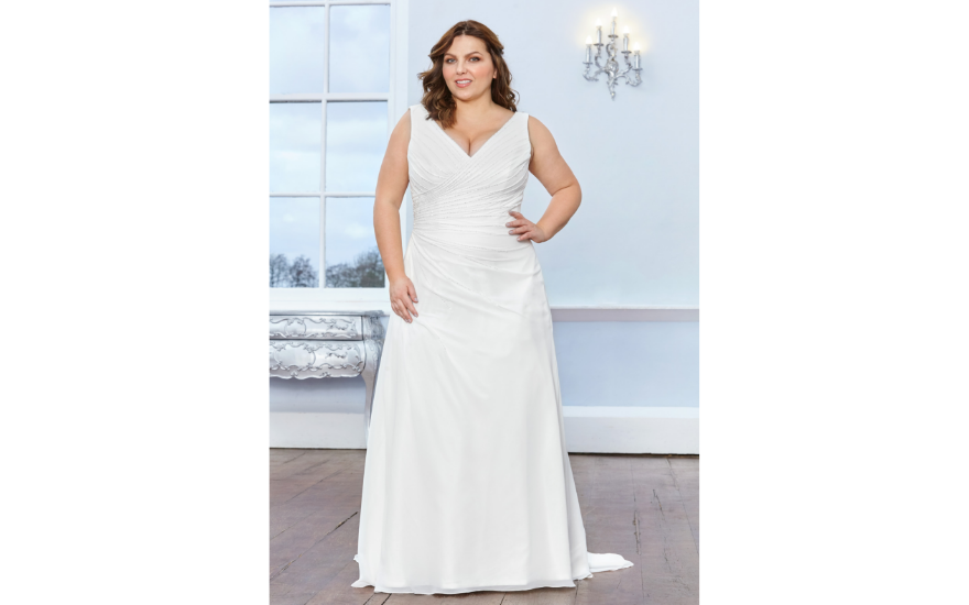 simple wedding dress for curvy brides