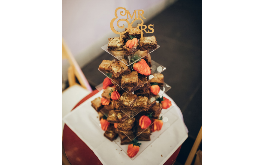 brownie tower wedding cake