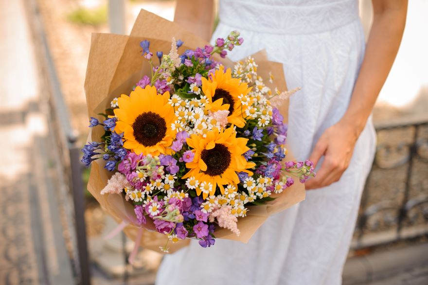 sunflower-wedding-flowers