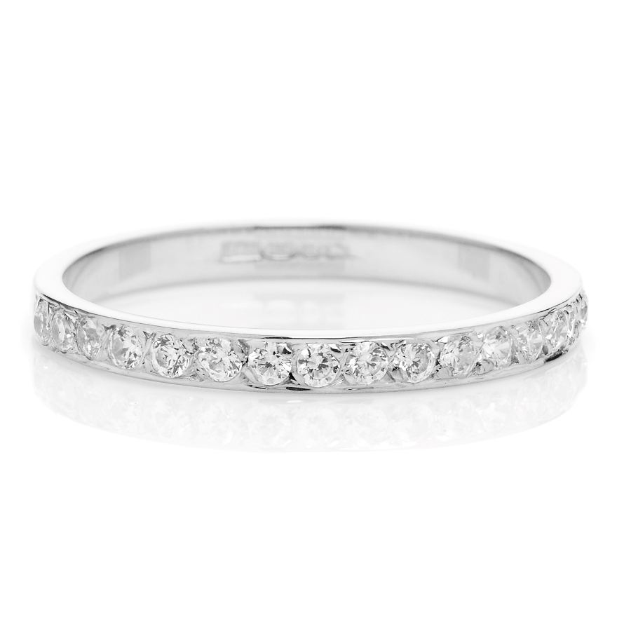 ethical-platinum-diamond-wedding-ring