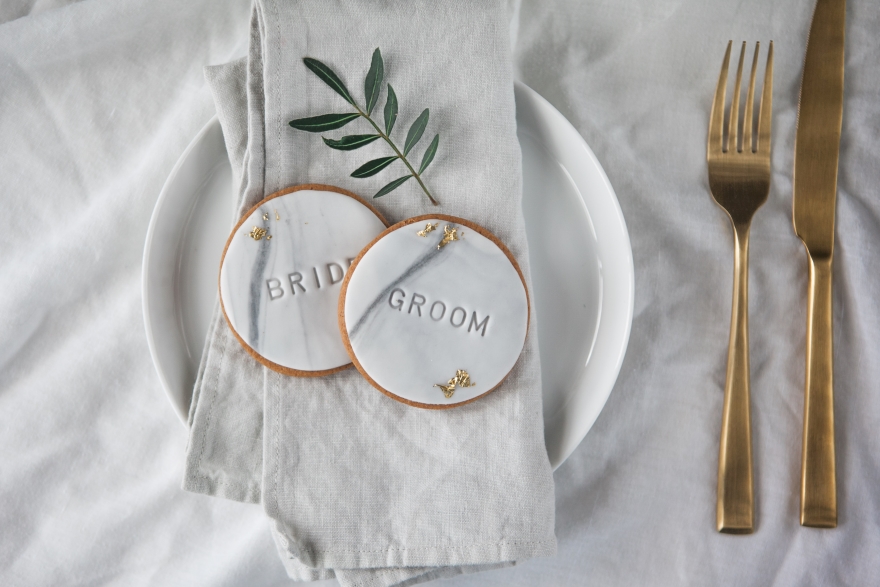 personalised-wedding-biscuits