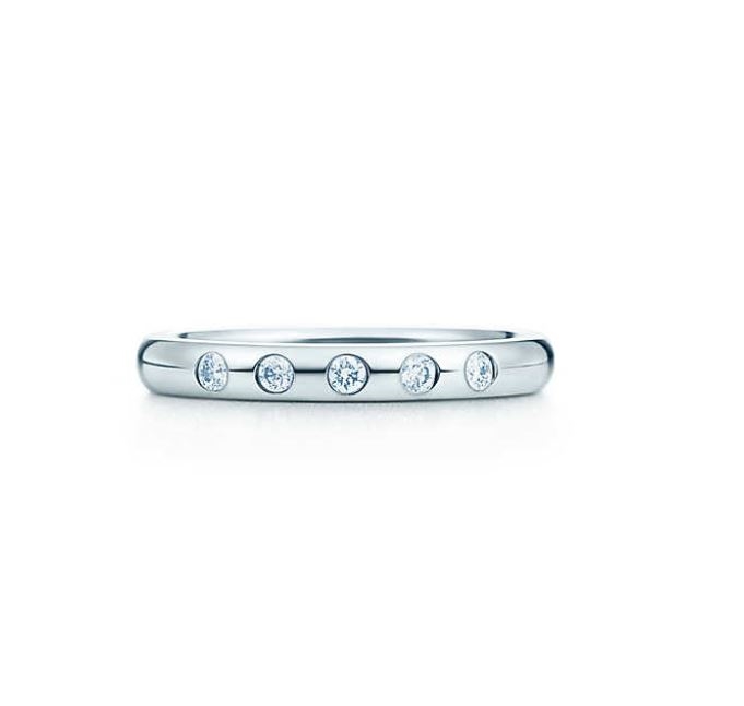 platinum-diamond-wedding-ring