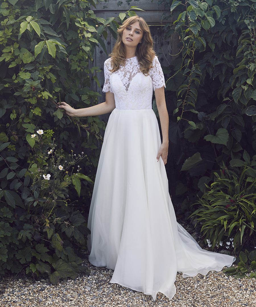 lace-sleeve-wedding-dress