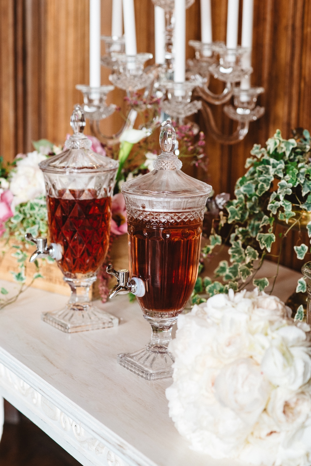 glass-drinks-jugs-for-weddings