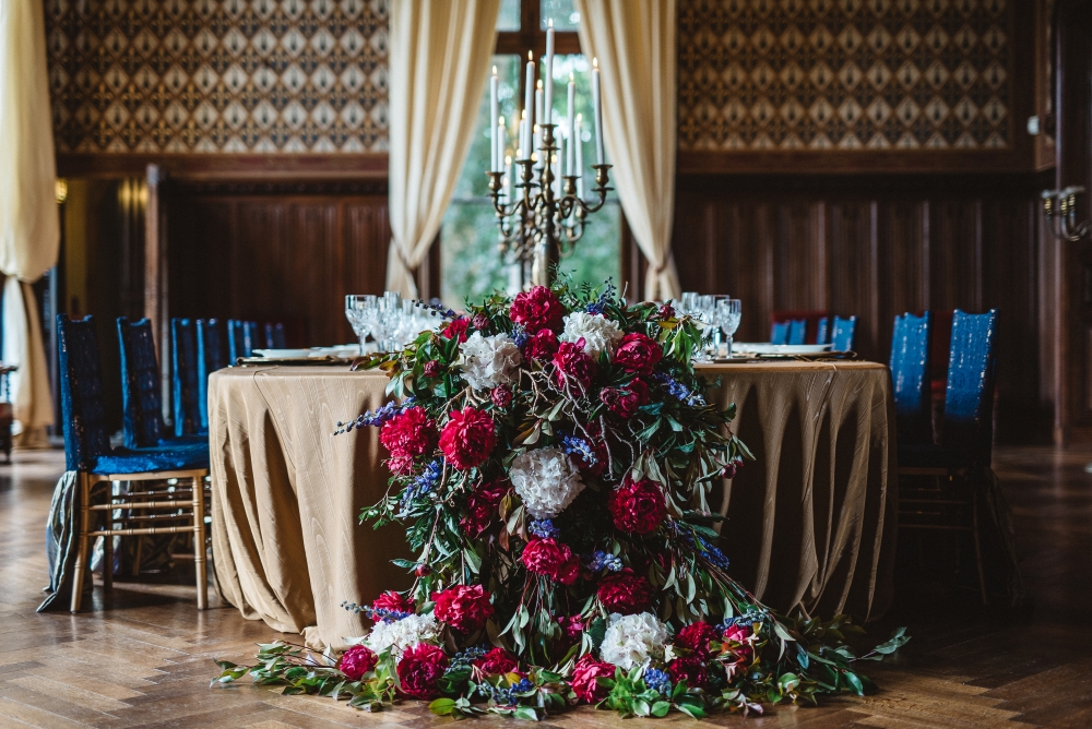 wedding-table-garland