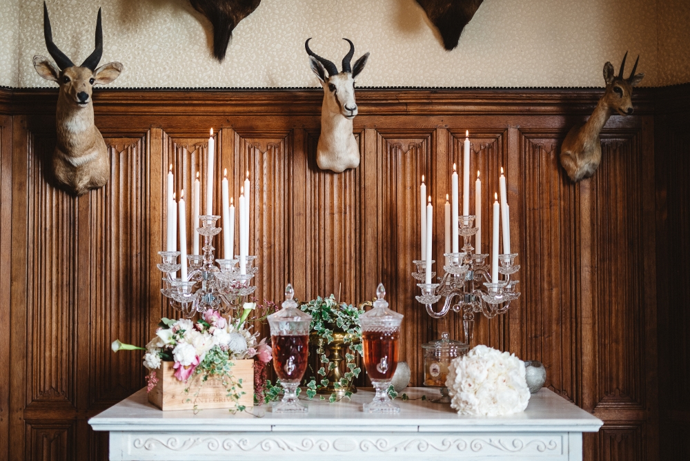 wedding-drinks-table