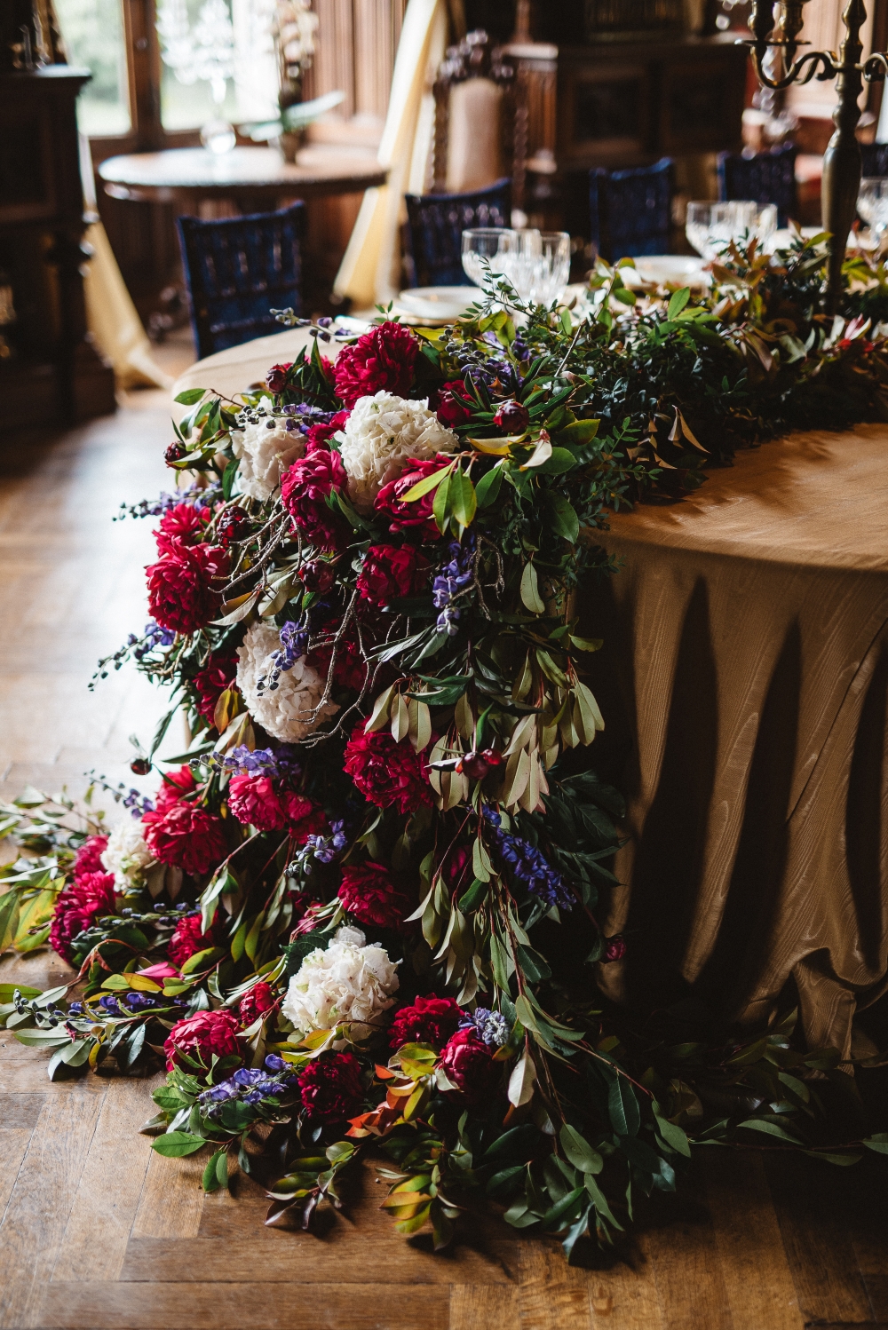 wedding-table-garland