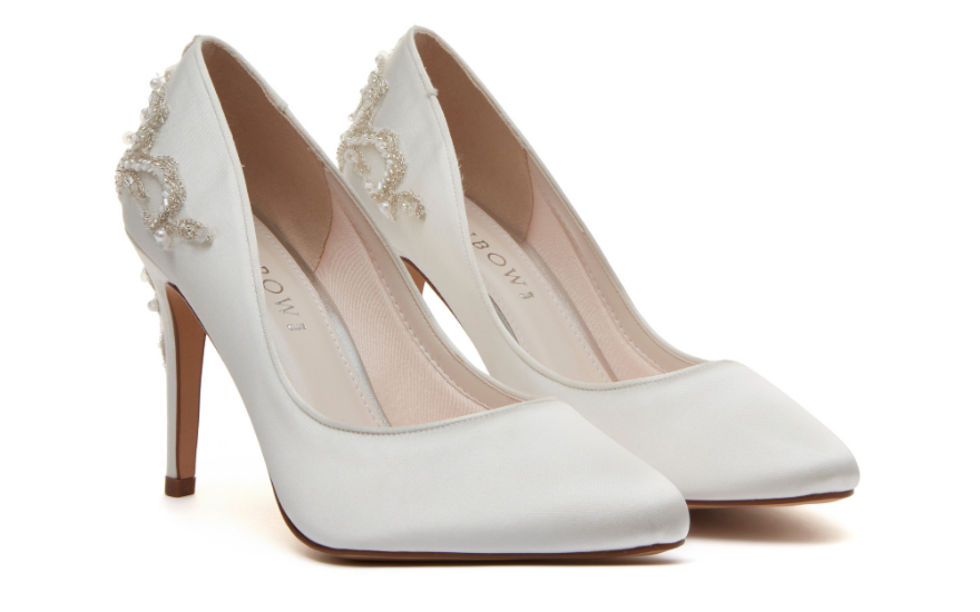 heel-detailed-wedding-shoes