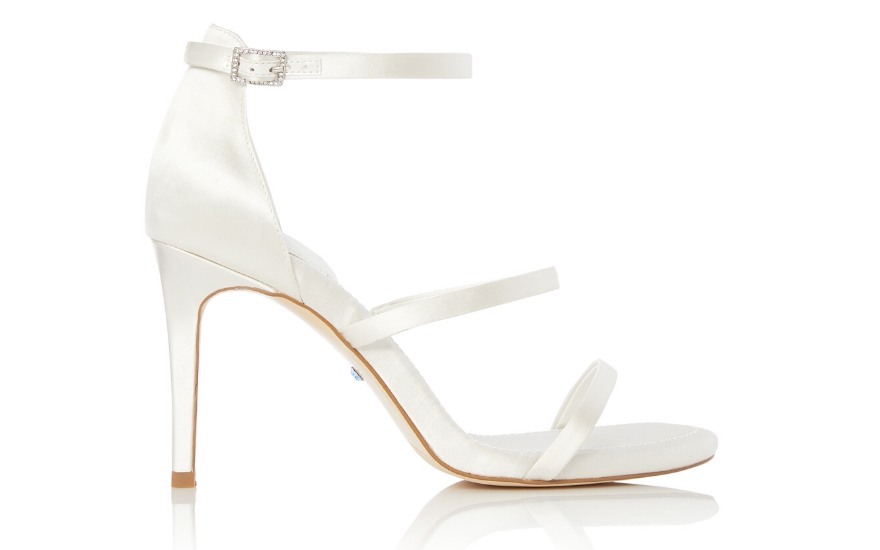 high-heeled-ivory-wedding-shoes