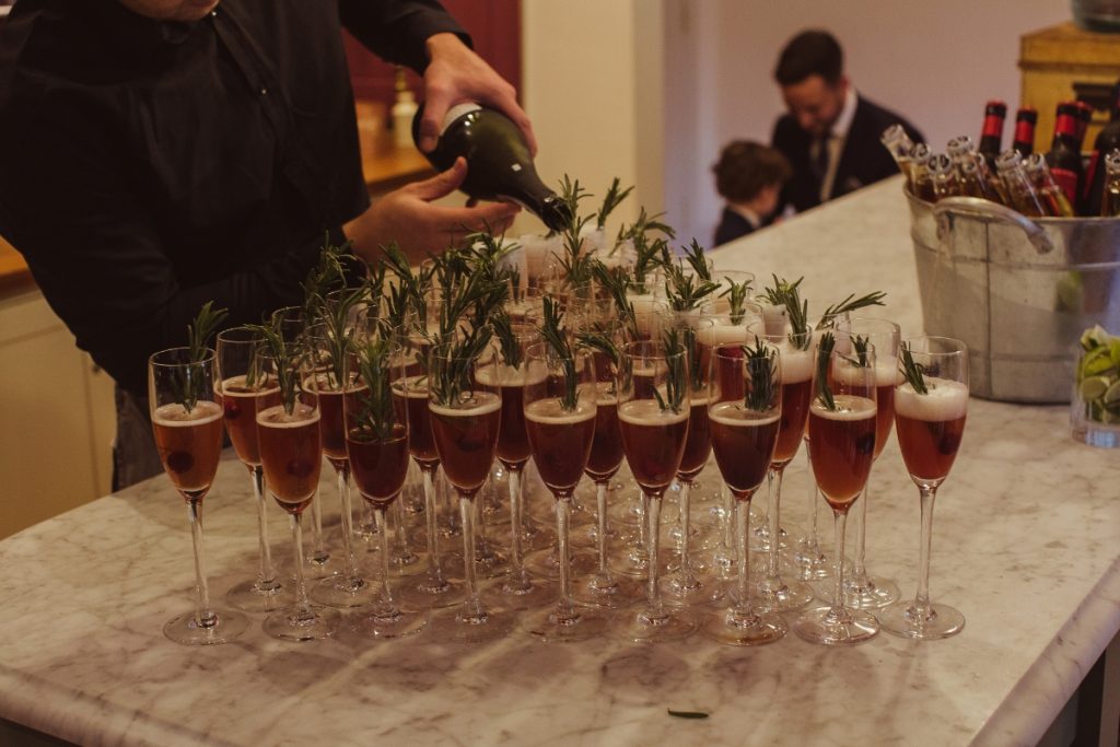 winter-wedding-drink-ideas