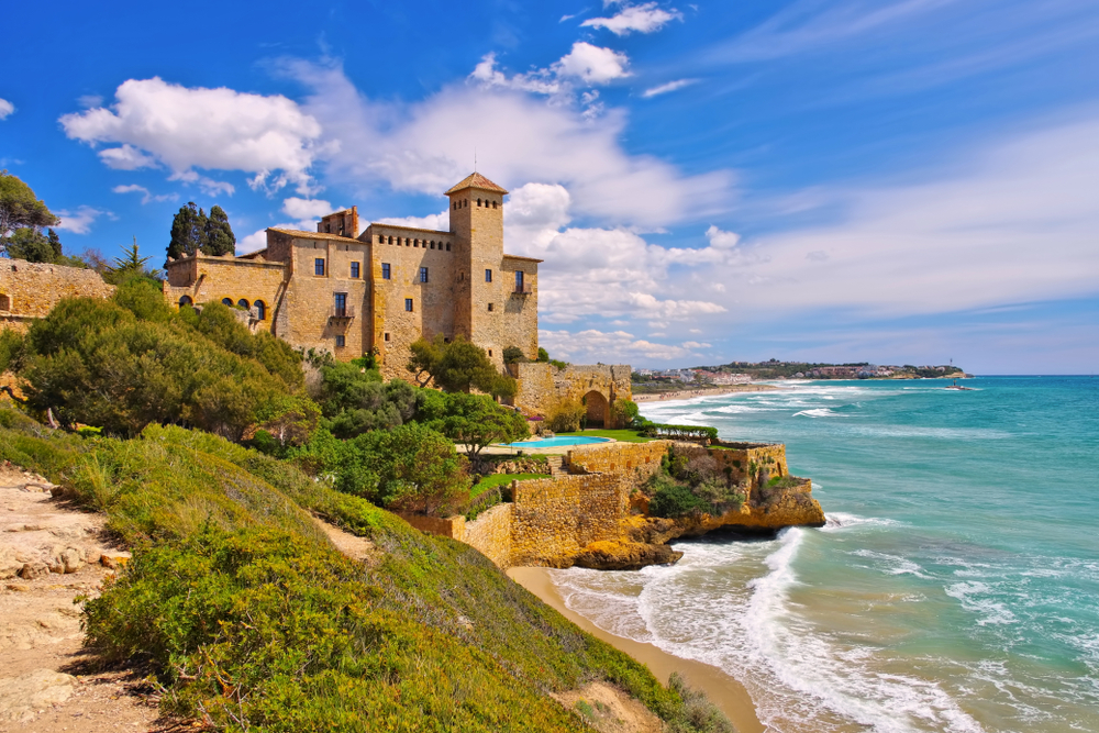 castell-de-tamarit-best-wedding-locations-in-barcelona-with-sea-view