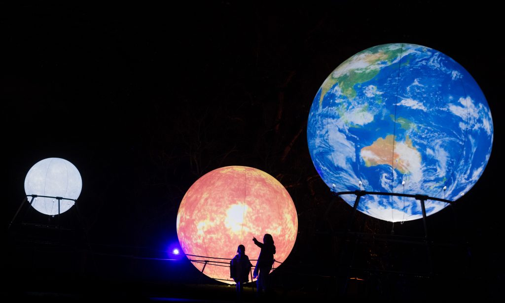 planets-christmas-at-hampton-court