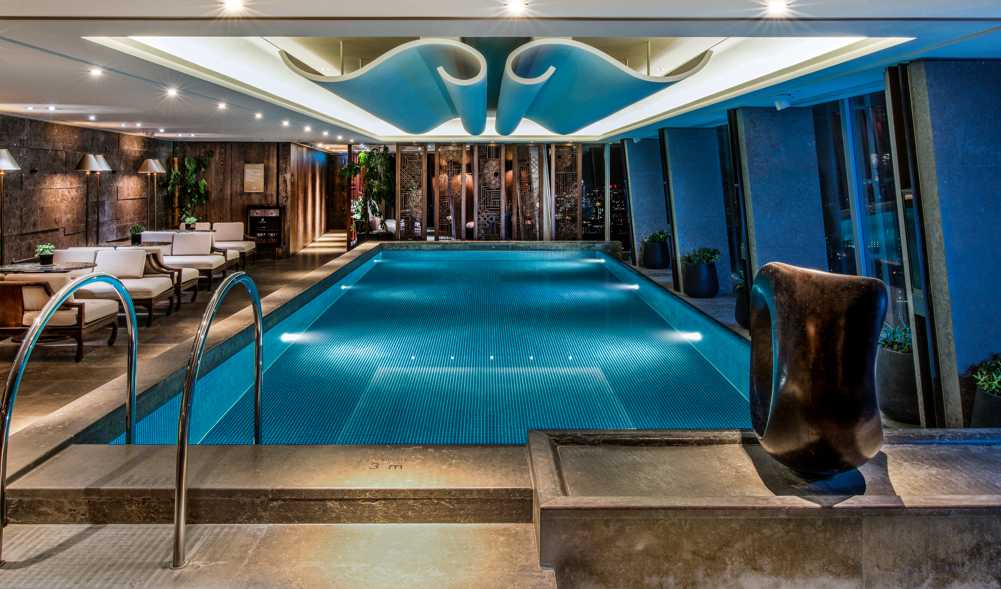 sky-pool-shangri-la-the-shard-hotel-couples-retreat